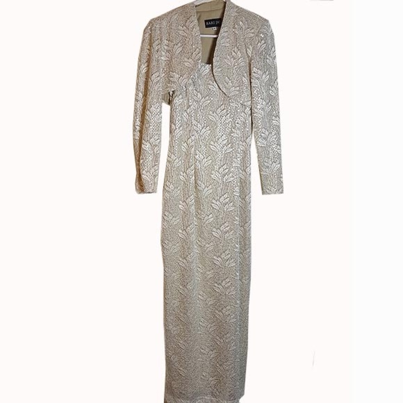 maxi shrug